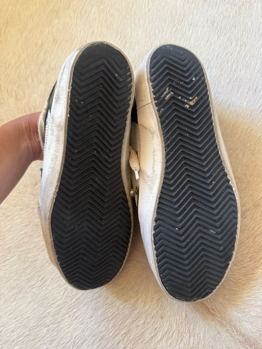 Golden Goose Deluxe Edition Superstar Sneakers - Picture 4 of 11
